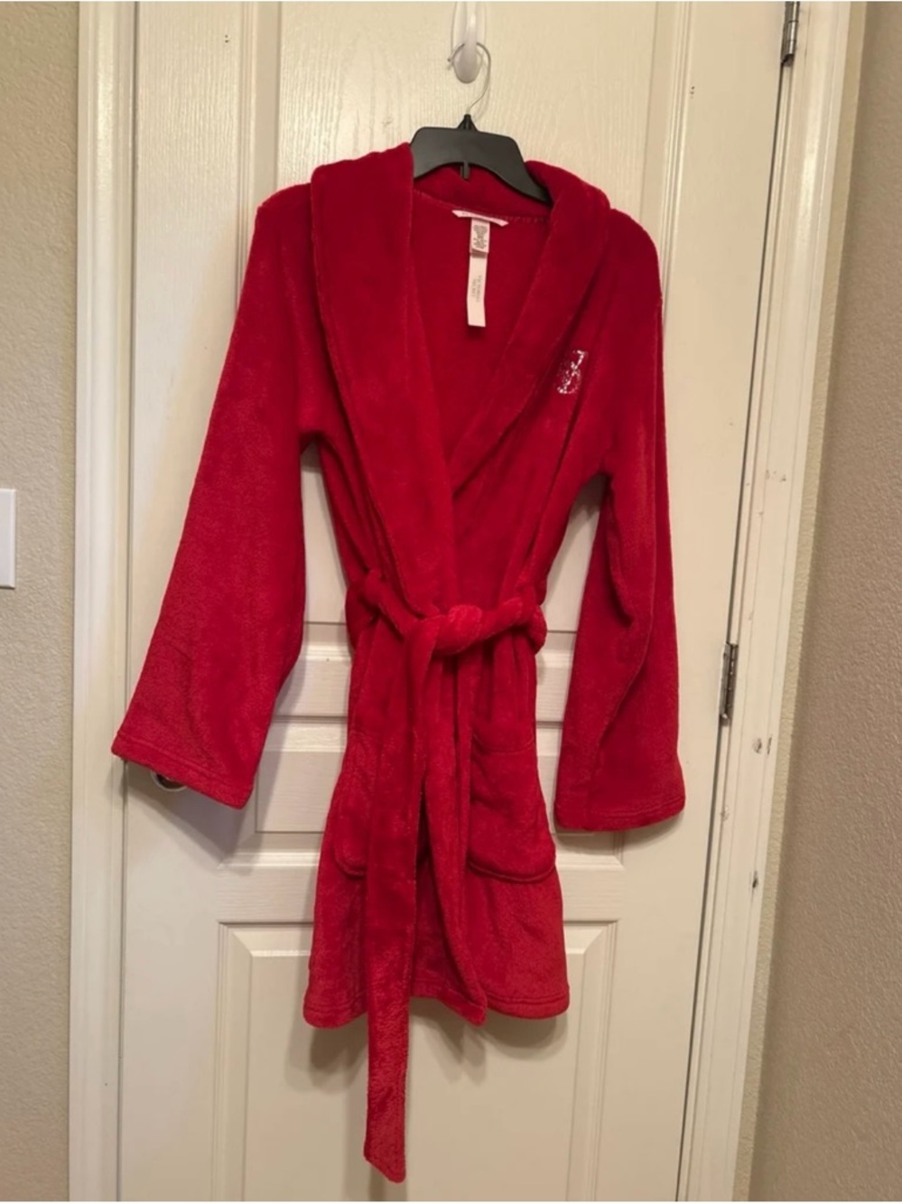 Victoria's Secret Plush Robe in Red